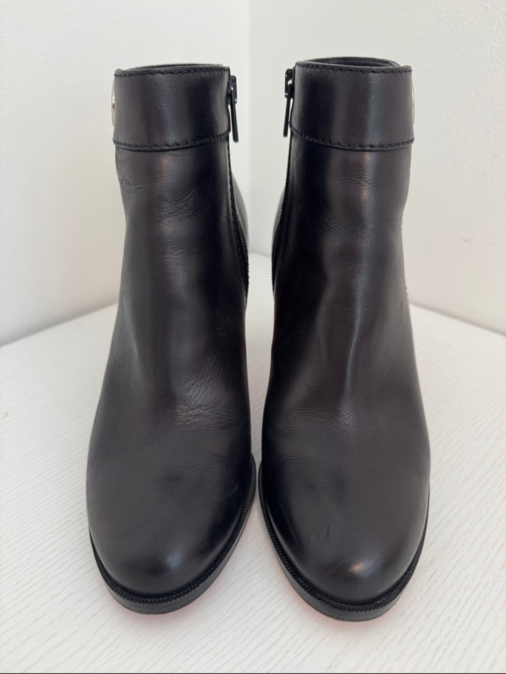 Christian Louboutin Black Leather Janis Button Leather Ankle Bootie Boot EU 39 - Picture 3 of 9